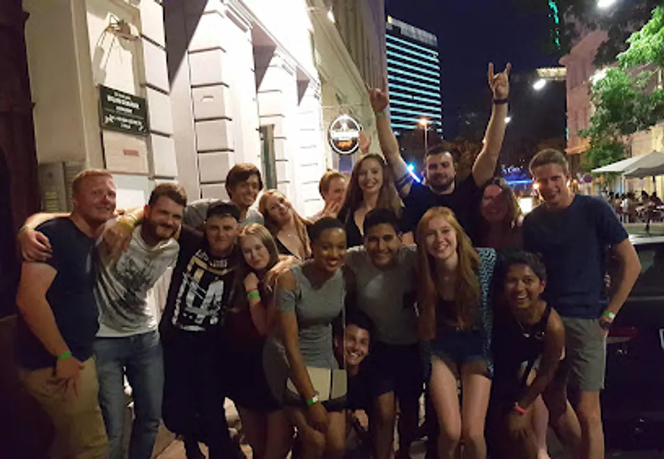 维也纳之夜串酒吧之旅 — 空间与氛围