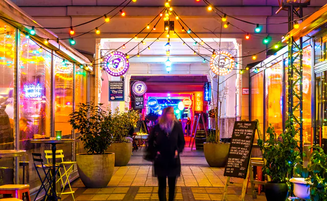 Budapest After Dark: A Local’s Guide to Ruin Bars, Rooftops, and Late-Night Culture