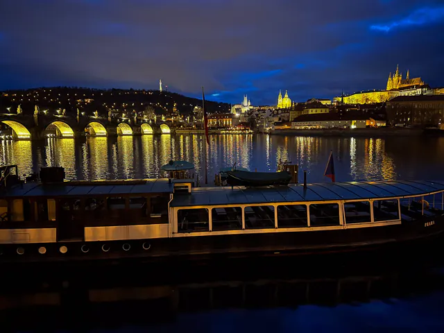 Jazz Boat Prague — Vessel Architecture and Acoustic Intimacy