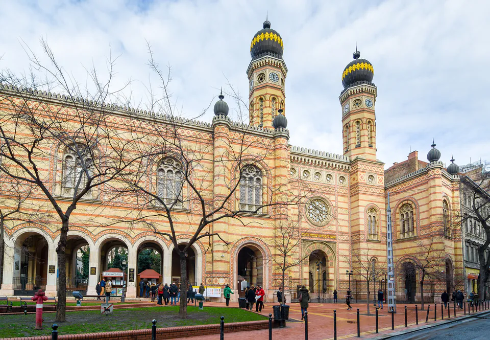 Dohány Street Synagogue exterior showing Moorish Revival architecture with twin domes