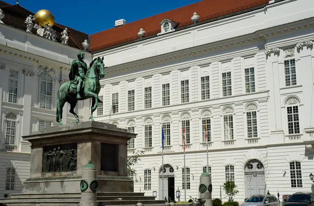 Hofburg — photo 12