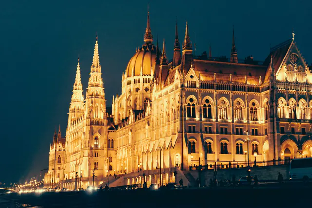 Budapest All in One Small Group Walking Tour with Strudel Stop — The Route & Highlights