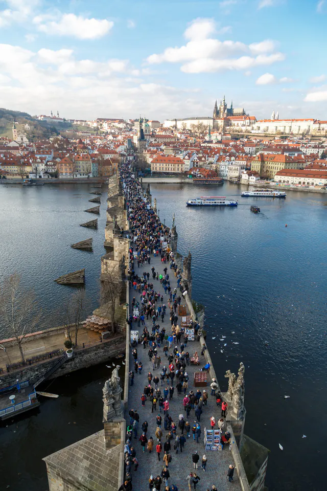 MAD PRG — Socio-Economic Impacts and the Commercialization of Staré Město