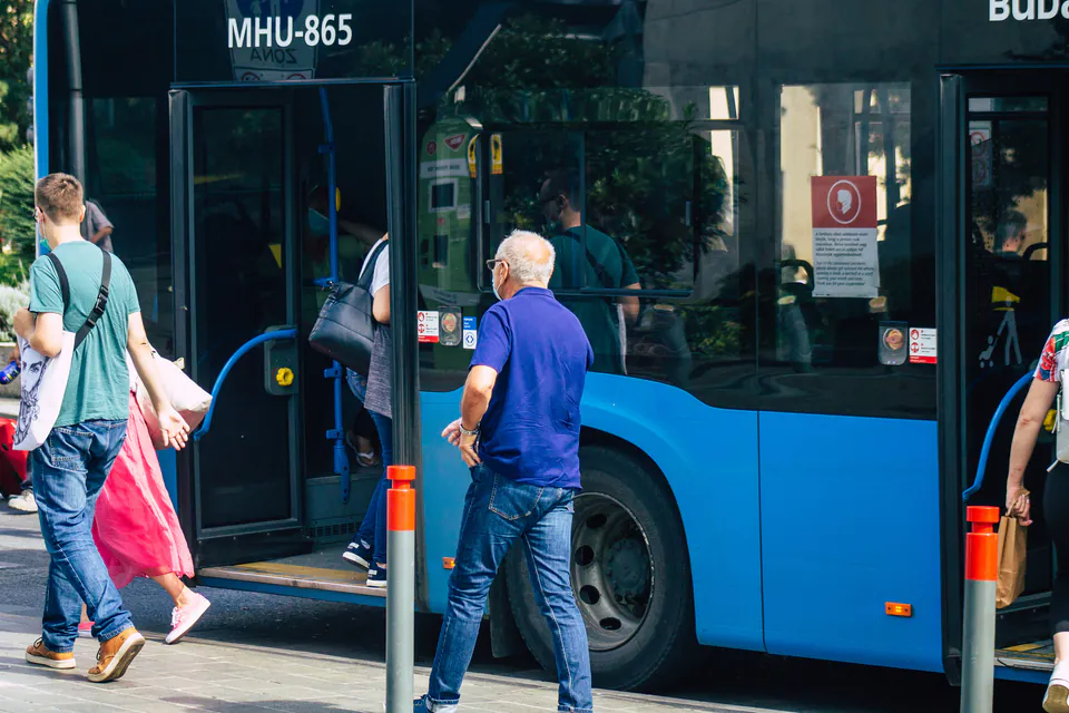 Mastering the Blue Fleet: An Insider’s Guide to Budapest Buses — Validation, Fines, and Front-Door Policy