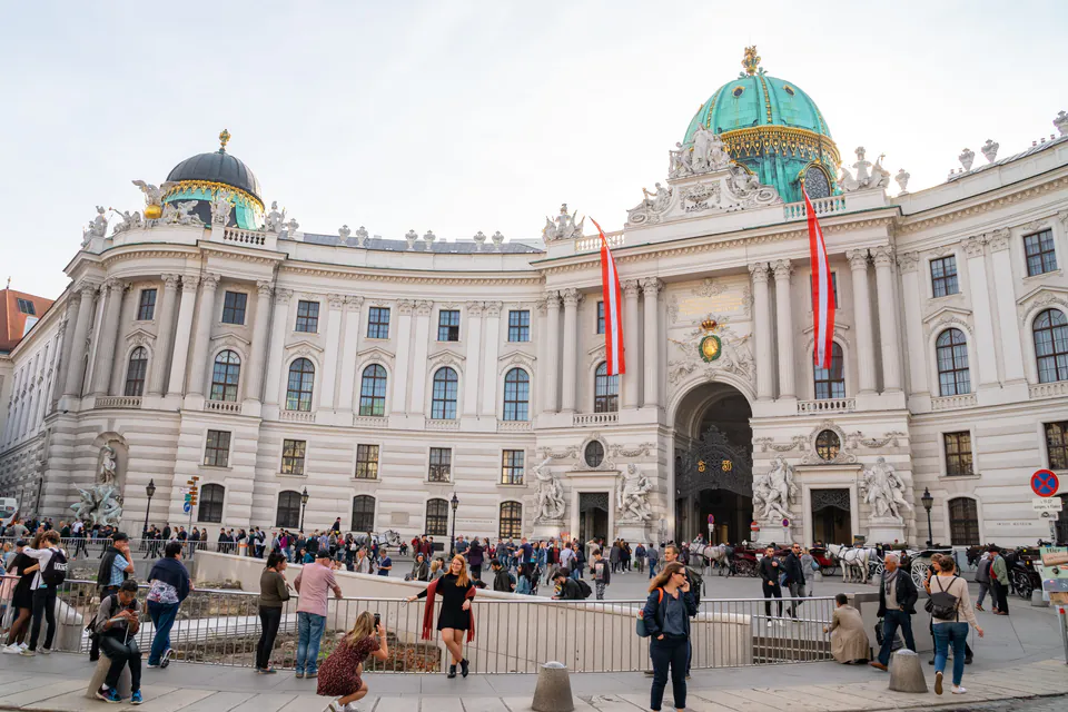 The Ultimate Local's Guide to the Spanish Riding School & Lipizzaner Stallions — The Main Event: Gala Performances and the Haute École