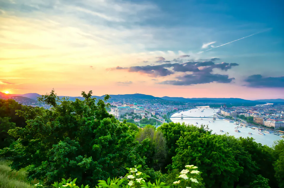 Sunset panorama of Budapest from Gellért Hill showing the Danube River and cityscape