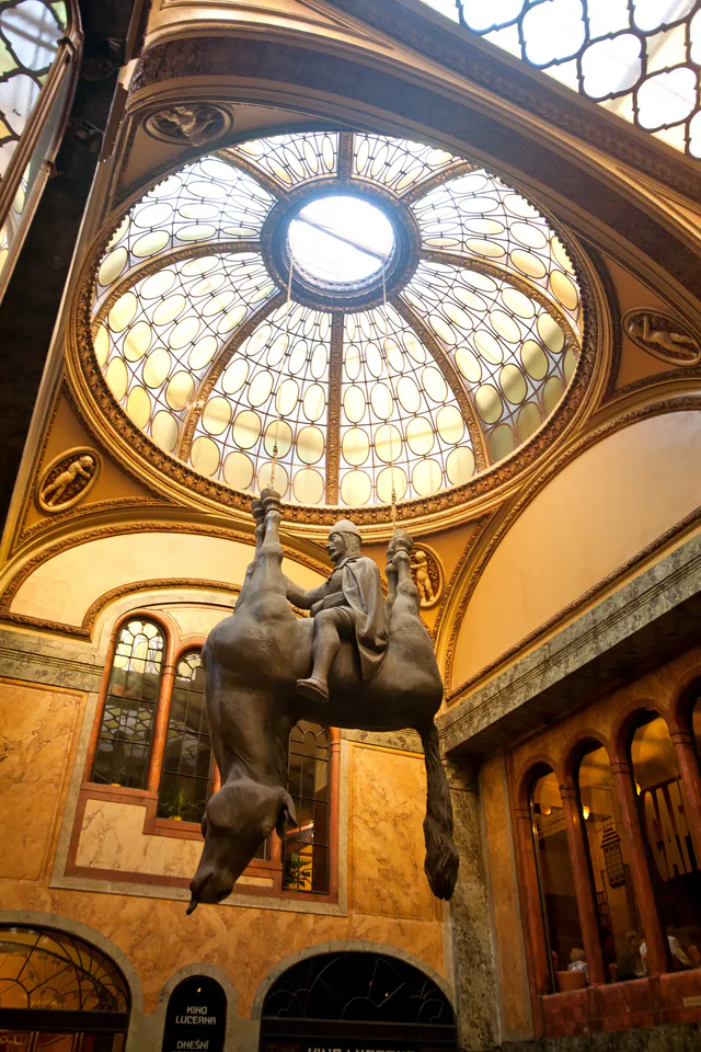 PRAGL - Prague Glass Experience — Why You Should Visit