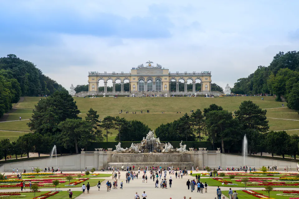 Café Gloriette — Die Umgebung