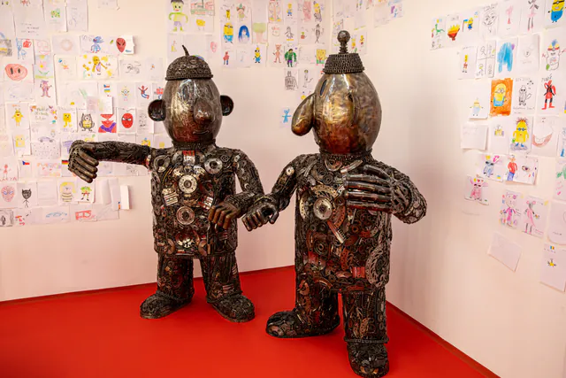 Steel Art Museum (Galerie ocelových figurín) — Sustainability & Recycled Steel