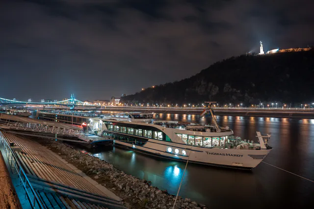 Budapest Danube Cruise with Dinner, Live Folk Music & Dance gallery 6