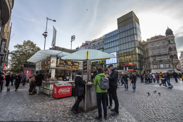 Prague Budget Travel & Old Town Hall Expert Guide 2026