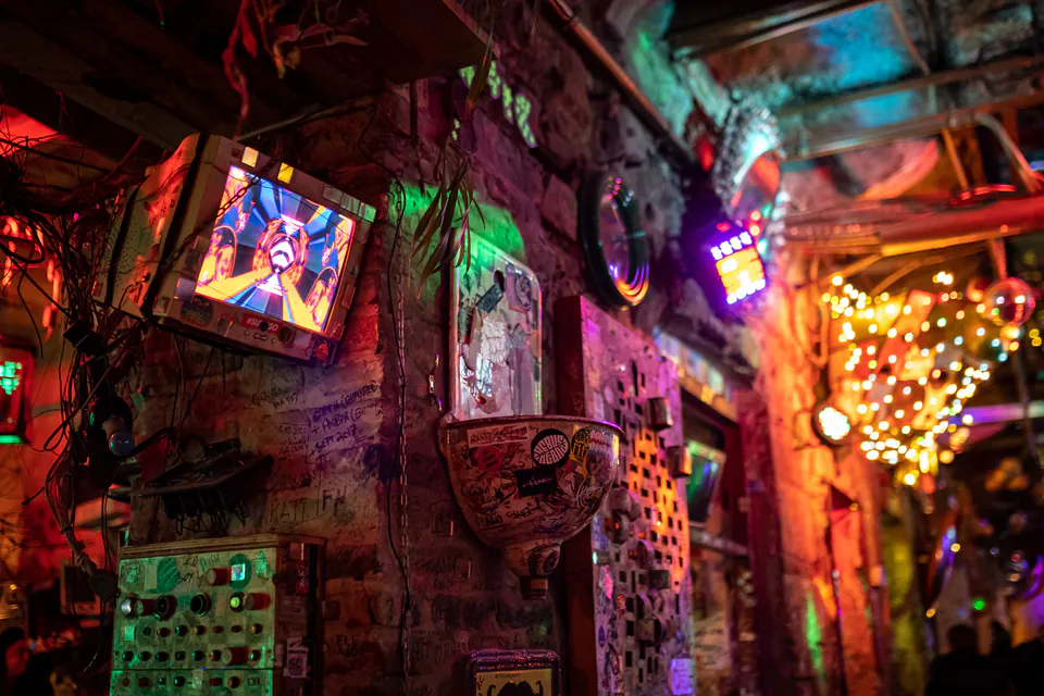 Legendary Ruin Pubs