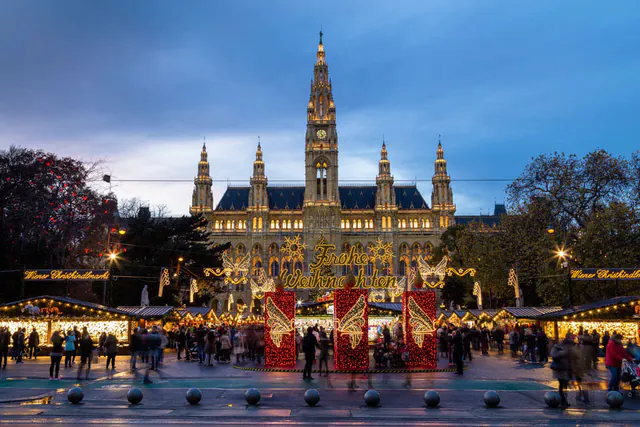 Vienna Winter Guide: Christmas Markets, Ice Dreams, and Royal Balls