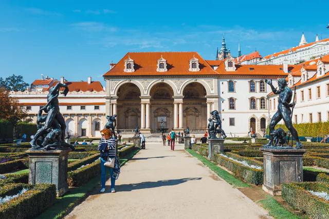 Valdštejnská zahrada — The Sala Terrena: A Monument to Italianate Grandeur