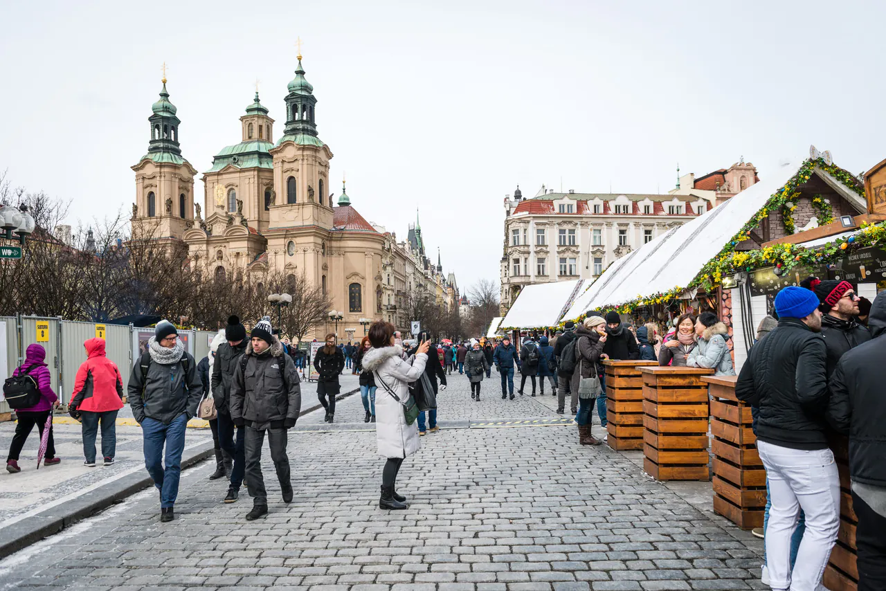 Prague Budget Guide: Old Town Hall & Local Itineraries