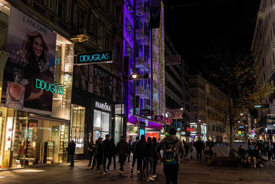 Kärntner Straße — photo 2