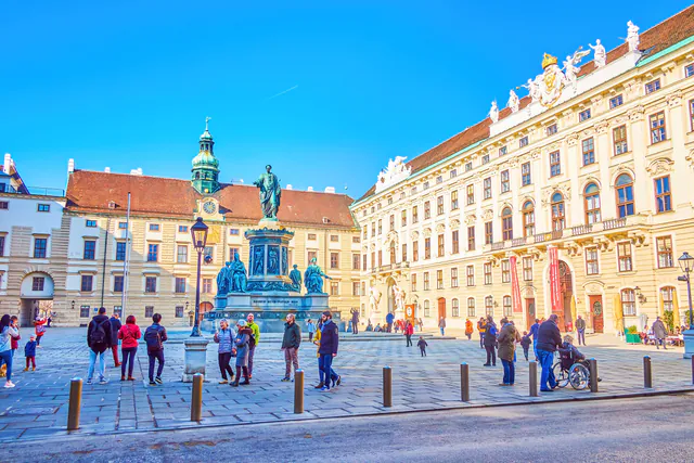Guide de la saison des bals à Vienna : Valsez à travers l'hiver — Choisir votre bal idéal : de l'impérial à l'insolite