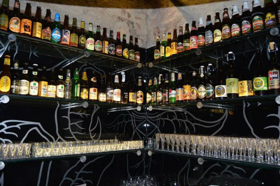 U Kunštátů – Craft Beer Bar & Garden — Curatorial Philosophy: The Liquid Library of Czech Microbrews