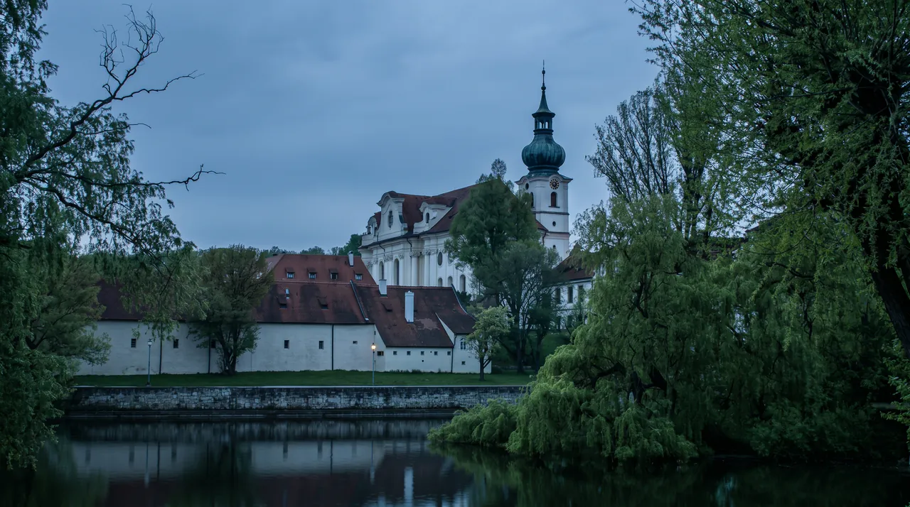 Prague Segway Tour with a Local Guide & Hotel Pick Up