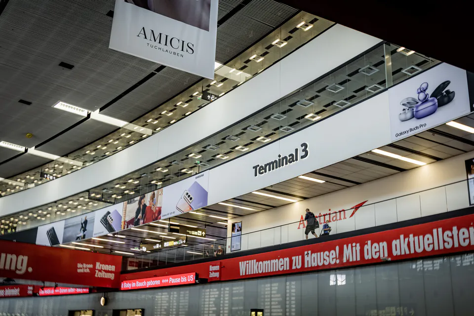 De l'Aéroport de Vienne au centre-ville : le guide local complet — Le choix des locaux : ÖBB Railjet et S-Bahn S7