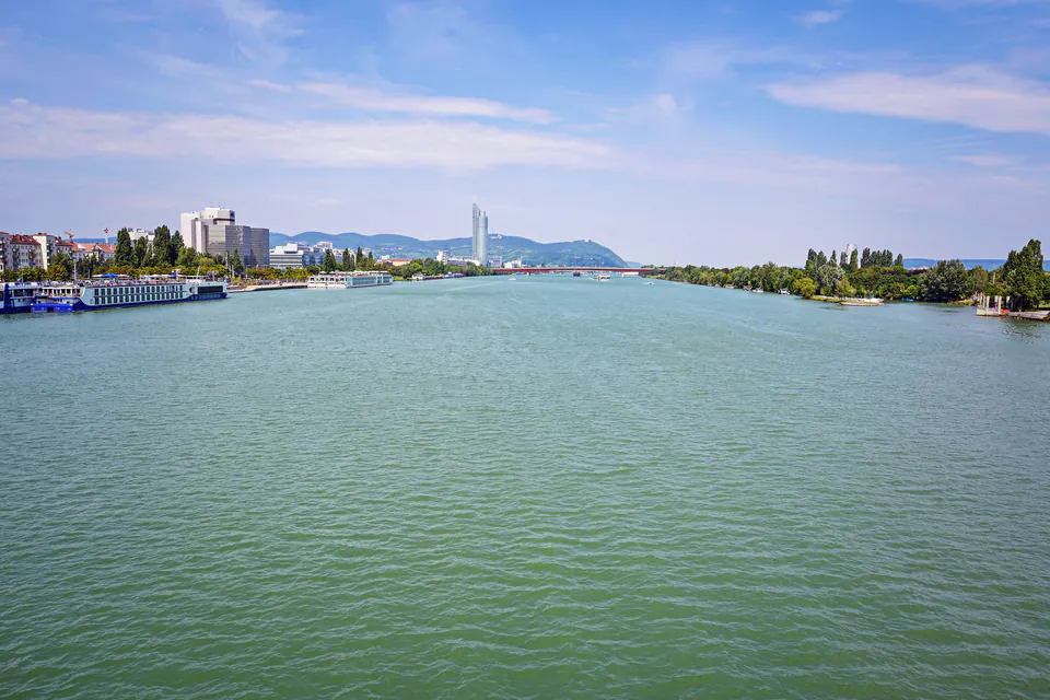 Vienna Weather & When to Visit: A Local’s Month-by-Month Guide — Summer: Heatwaves & Urban Beaches (June to August)