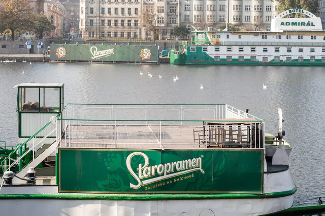 Návštěvnické centrum Staropramen — Contextualizing the Market: Alternative Excursions and Craft Brewing