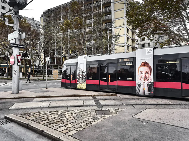 Vienna电车终极指南：景观路线、车票及本地贴士 — 车票、票价与 2026 年大幅调价