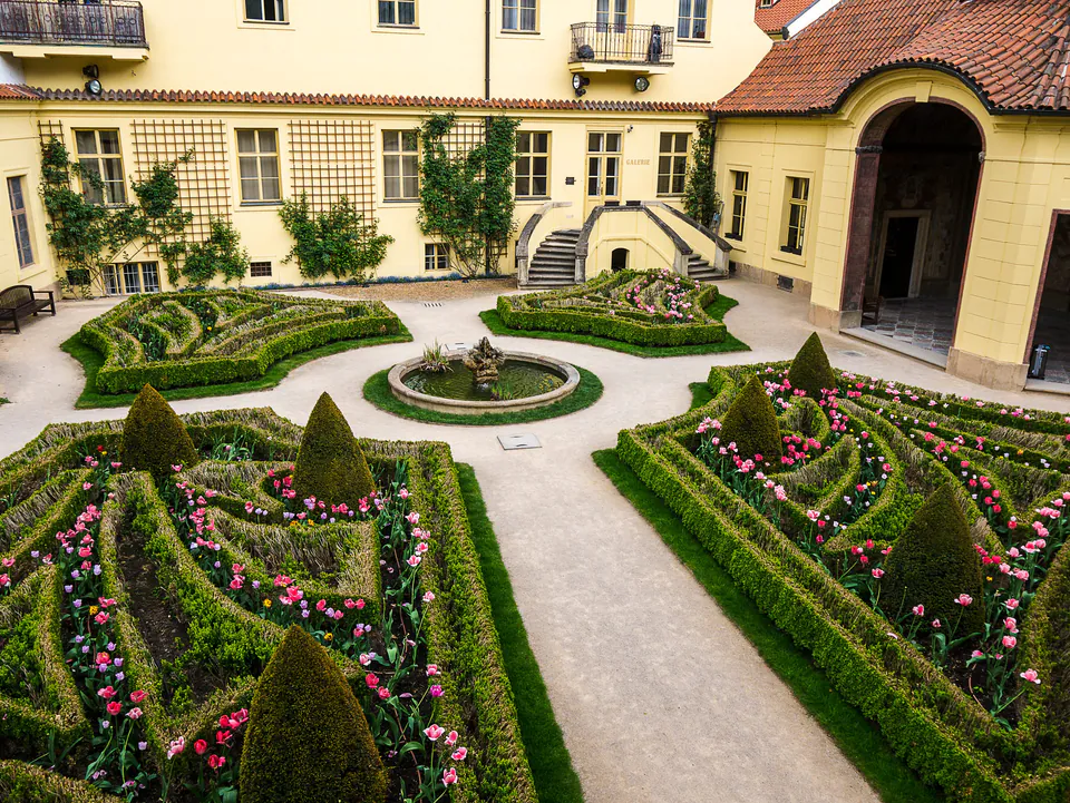 Vrtbovská zahrada (The Vrtba Garden) — photo 2