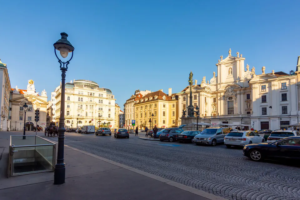 Vienna at Your Own Pace: The Ultimate Senior Travel Guide — Restrooms and the Eurokey System