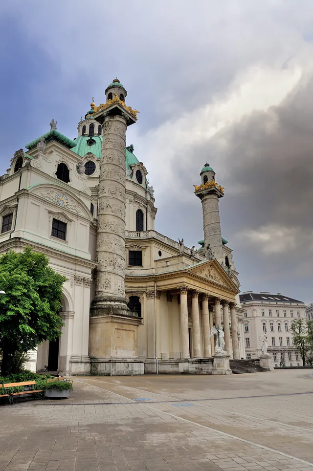 Karlsplatz — photo 9