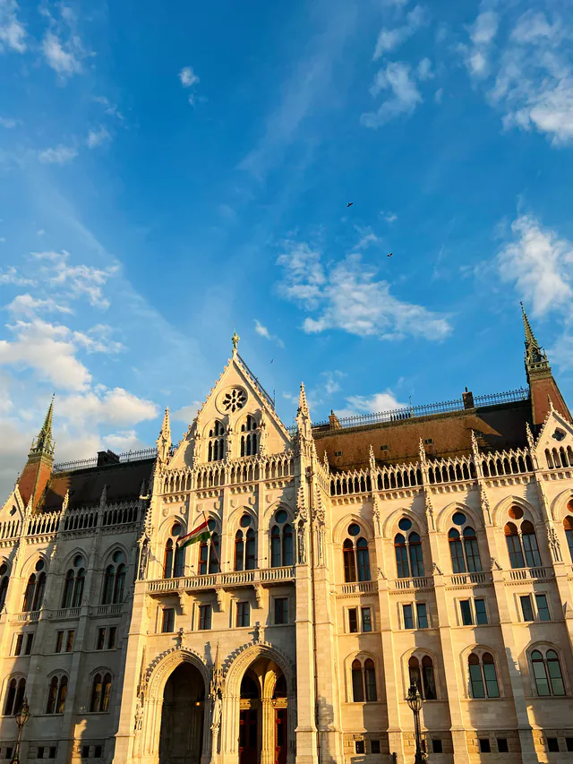 Hungarian Parliament Building — photo 8