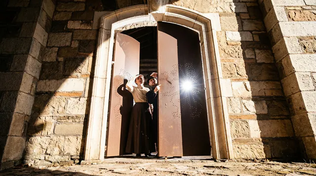 Buda Castle Dark History & Vampire Night Tour gallery 3