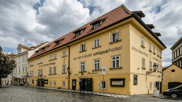 Hotel Archibald At the Charles Bridge