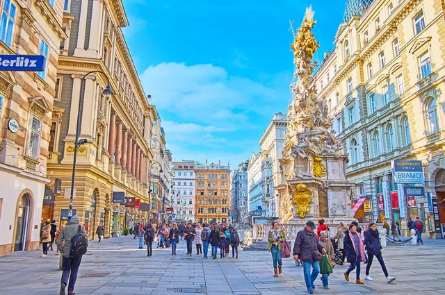 Vienna Safety Tips: A Local's Guide to Avoiding Scams and Staying Secure — Pickpockets in the Innere Stadt and Christmas Markets