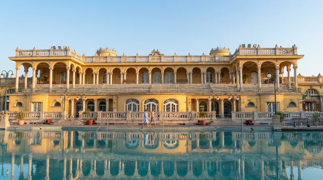 Sparty Széchenyi Bath Party — photo 6