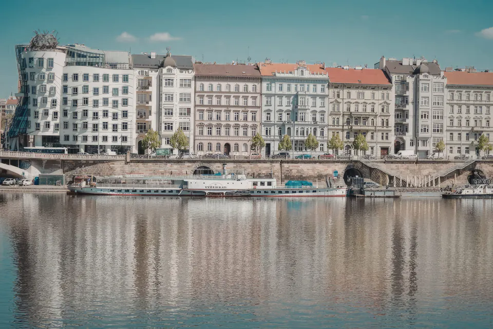 Prague Riverside Parties — The Hangover House & Riverside Scene