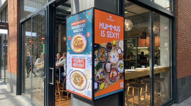 Hummusbar — The Vibe & Crowd