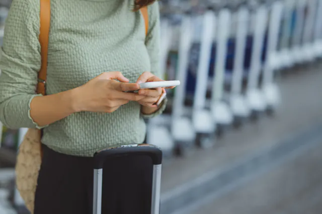 Staying Connected in Budapest: The Ultimate Internet & SIM Card Guide — The Airport Dilemma: Avoid the Arrivals Trap