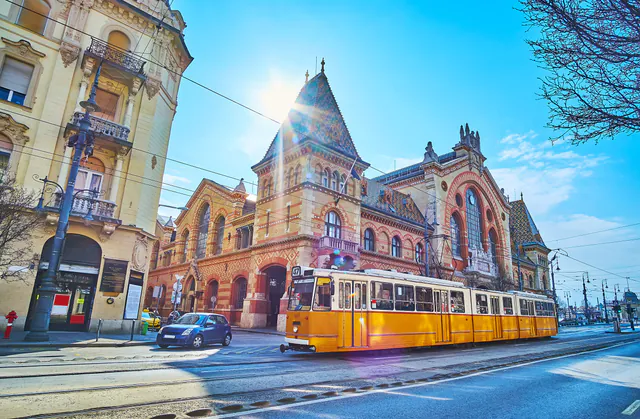 The Perfect 3 Days in Budapest: A Local's Guide to Thermal Baths, Ruin Bars, and Imperial Grandeur — Navigation & Logistics: The Boring Stuff You Need to Know