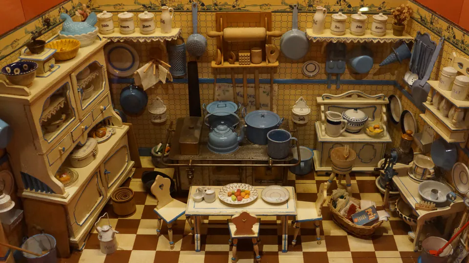 Muzeum kostek Praha (Museum of Bricks) — The Evolution of Play: Tracing a Toy's Historical Trajectory