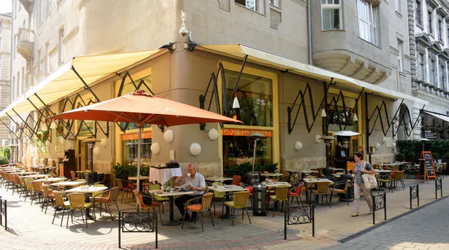 Menza Restaurant and Cafe