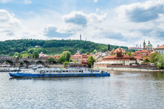 PRAGUE BOATS: 50-Minute Sightseeing Cruise — gallery 1