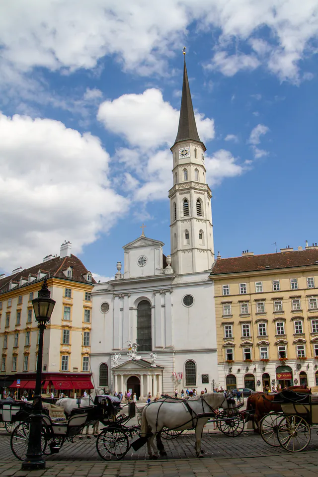 Michaelerplatz — photo 6