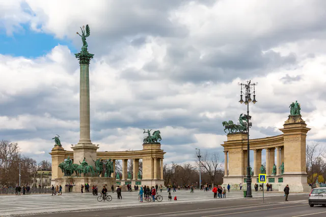 Heroes' Square — photo 9