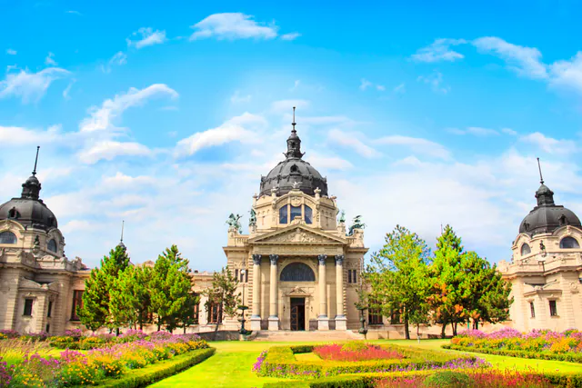 Sparty Széchenyi Bath Party — photo 4