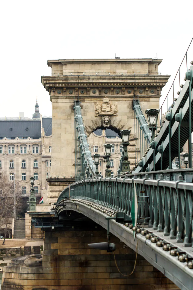 Széchenyi Chain Bridge — photo 6