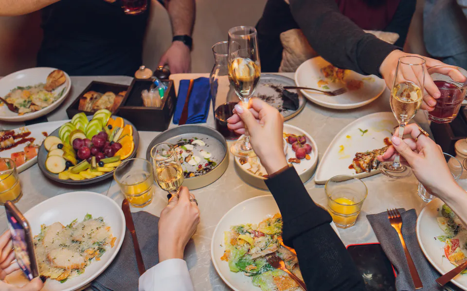 PartyBookers Budapest — Drinks & Food