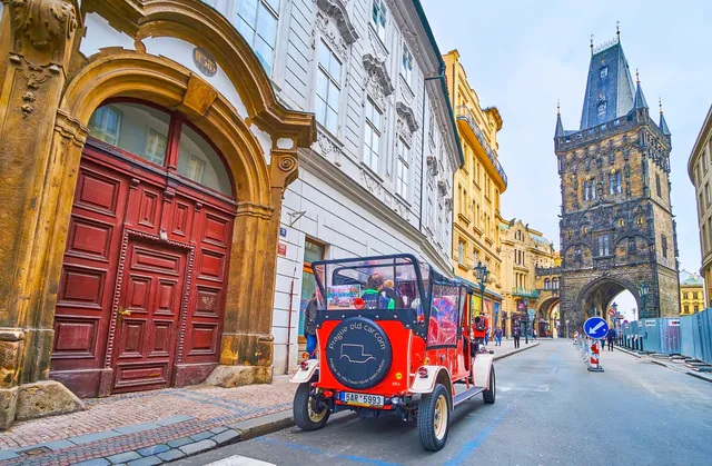 1.5-Hour Oldtimer Convertible Prague Sightseeing Tour — gallery 1