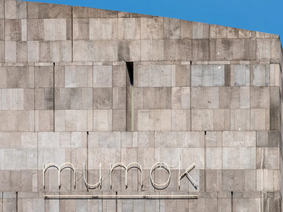 Musée d'Art moderne Fondation Ludwig (mumok) — historic view