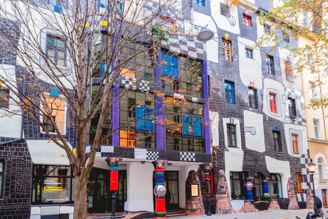 Hundertwasserhaus — photo 8